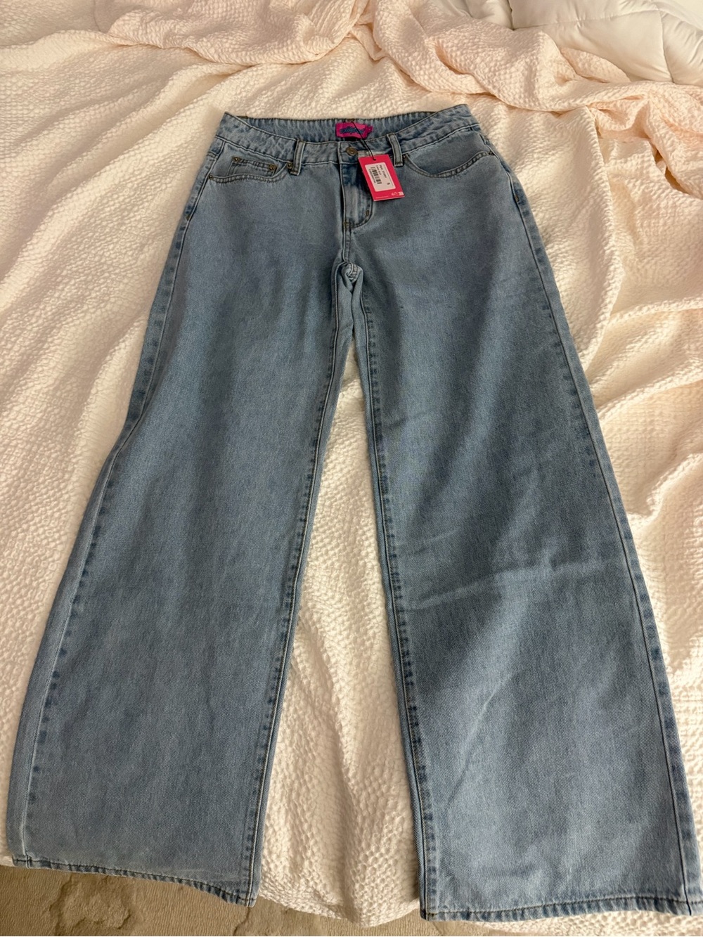 RAELYNN WASHED LOW RISE JEANS